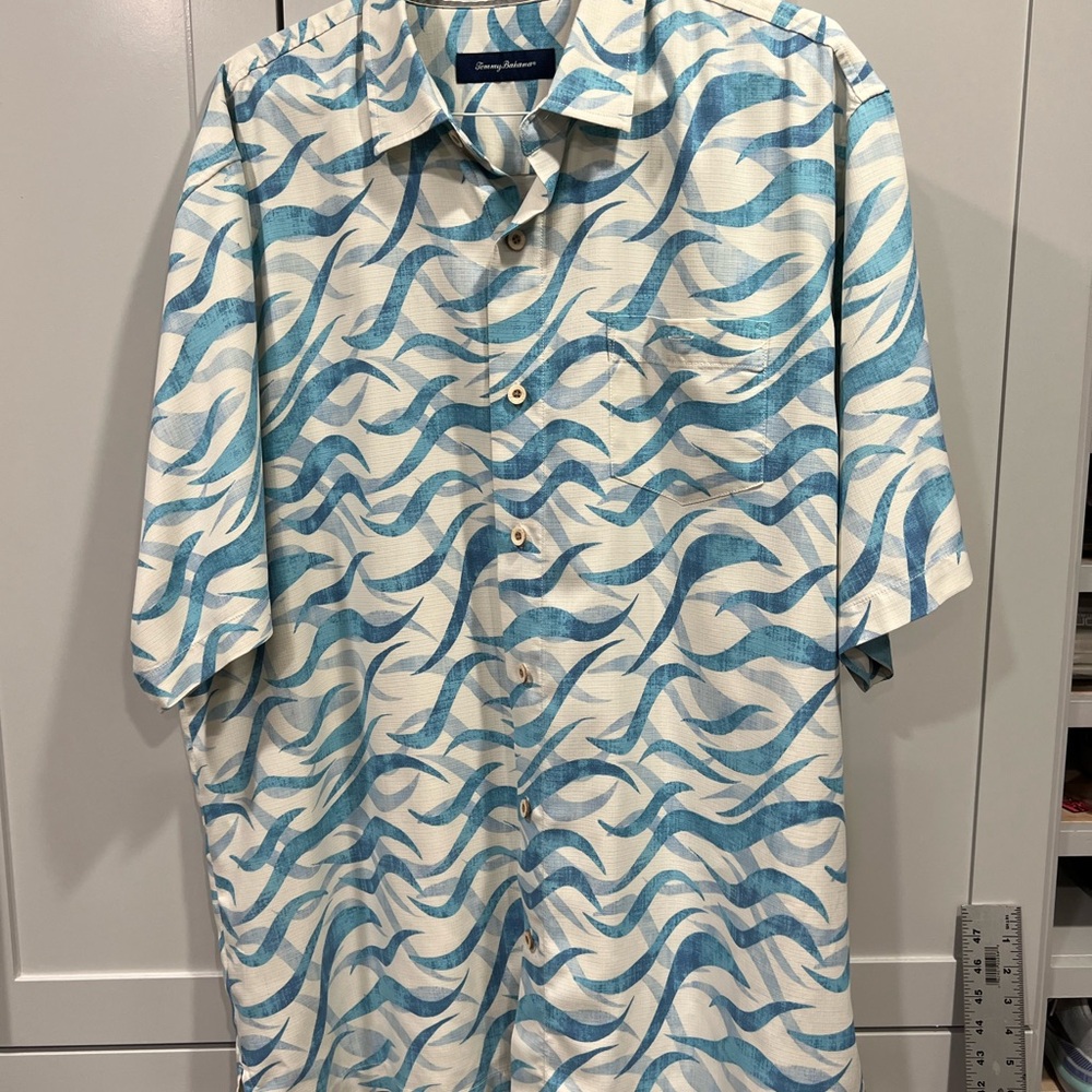 Tommy Bahama Aqua Wave Men's Shirt